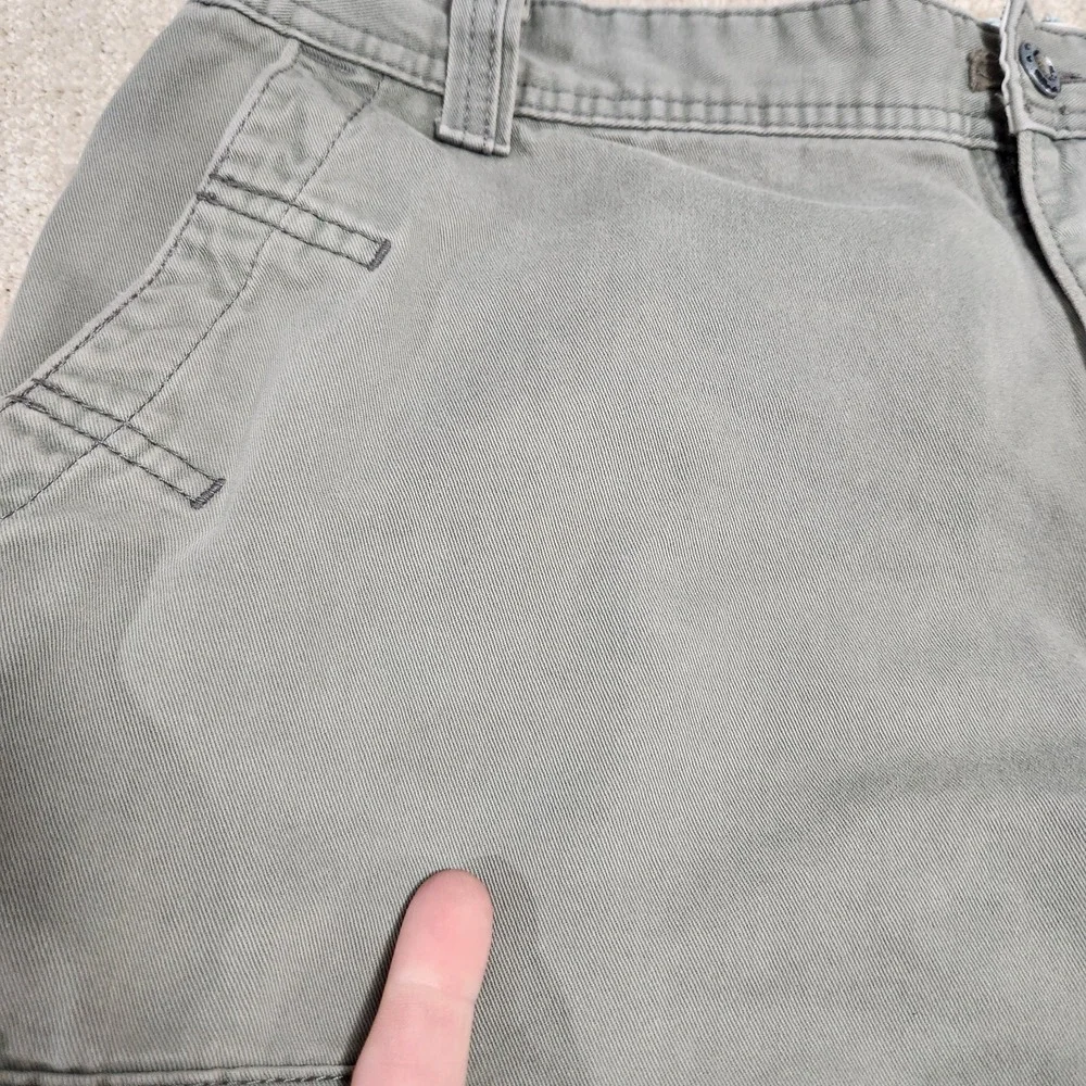 Vintage Levis Cargo Shorts Men 36 *READ Y2K Baggy Wide Leg Utility Paratrooper